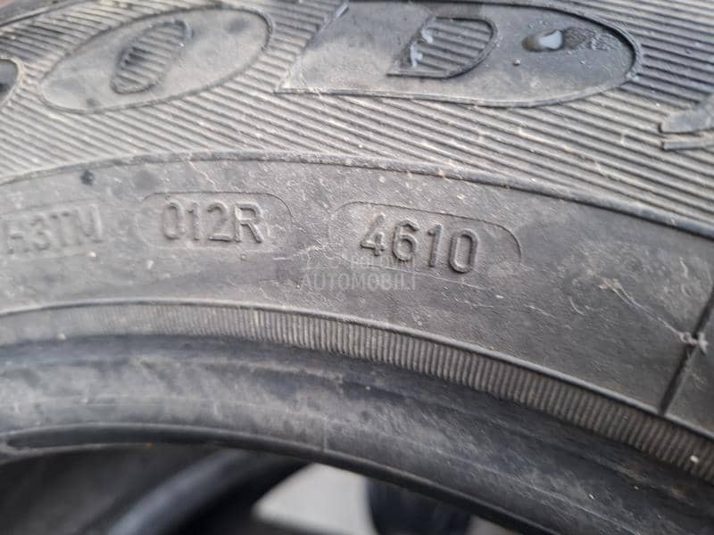 Goodyear 205/60 R15 Zimska