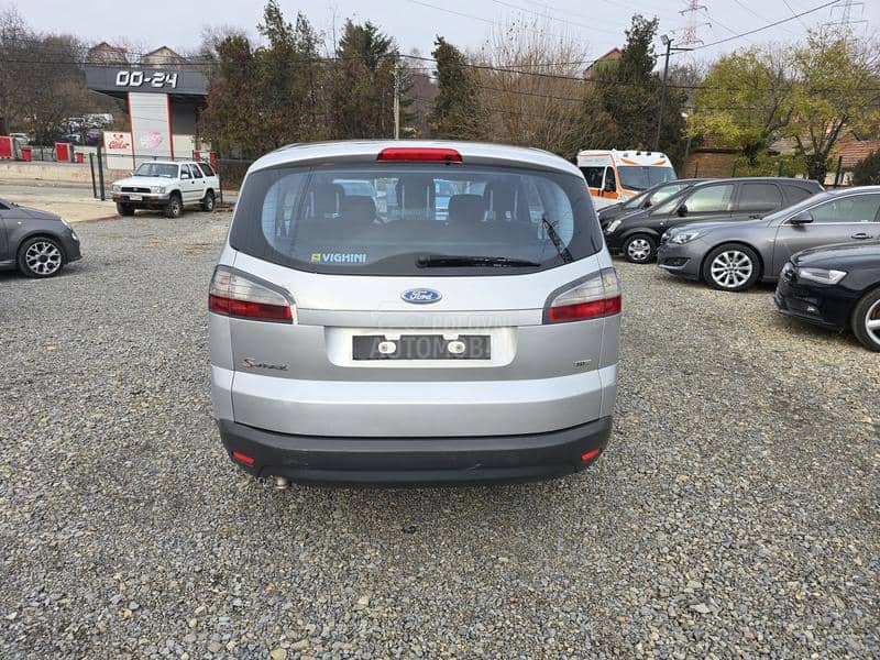 Ford S-Max 