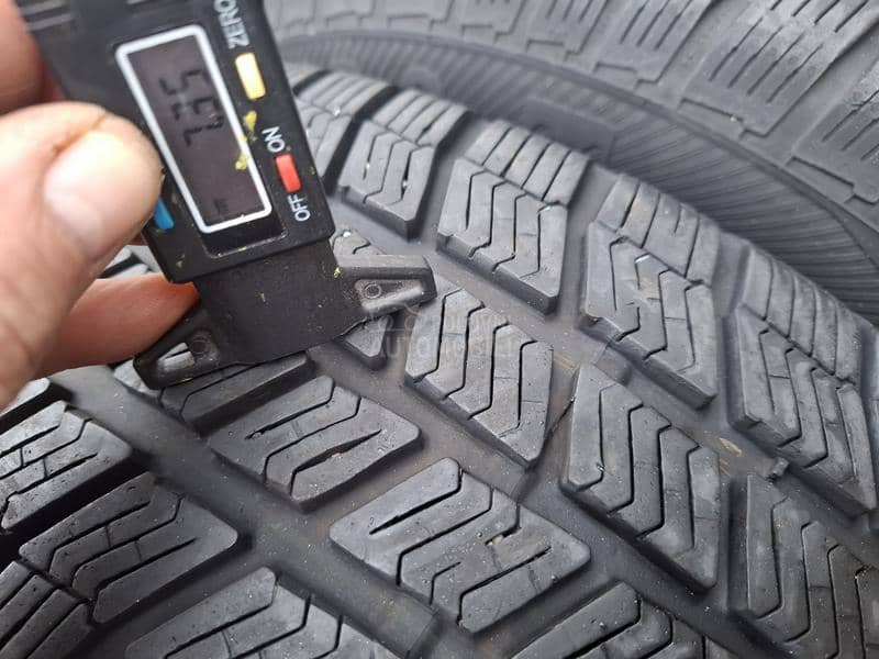 Barum 215/65 R16 Zimska