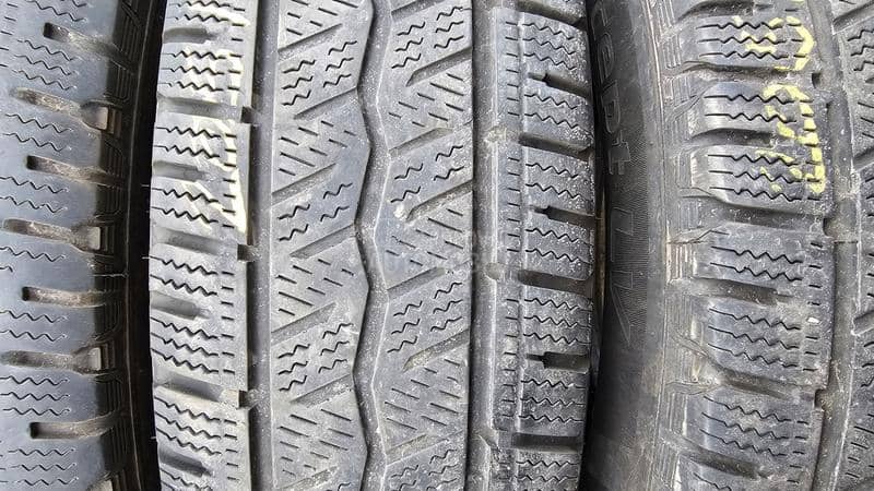 Hankook 205/75 R16 Zimska