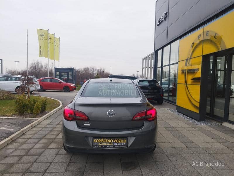 Opel Astra J 1.6 115HP MT5