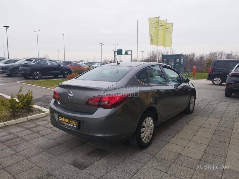 Opel Astra J 1.6 115HP MT5