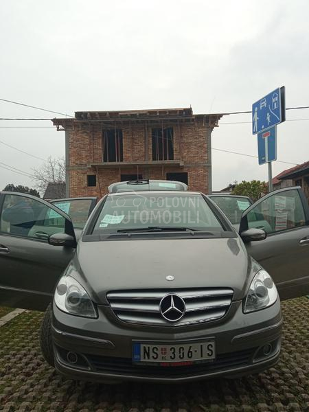 Mercedes Benz B 200 