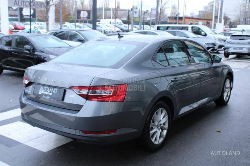 Škoda Superb 1.5 TSI Active