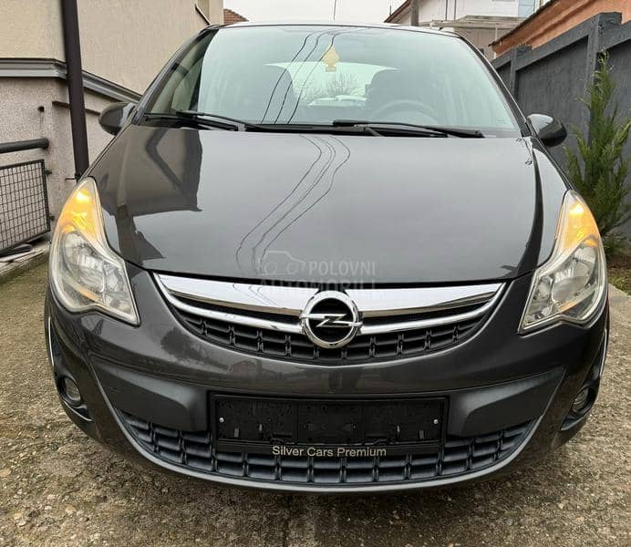 Opel Corsa D 1.3 CDTI COSMO 6 brz