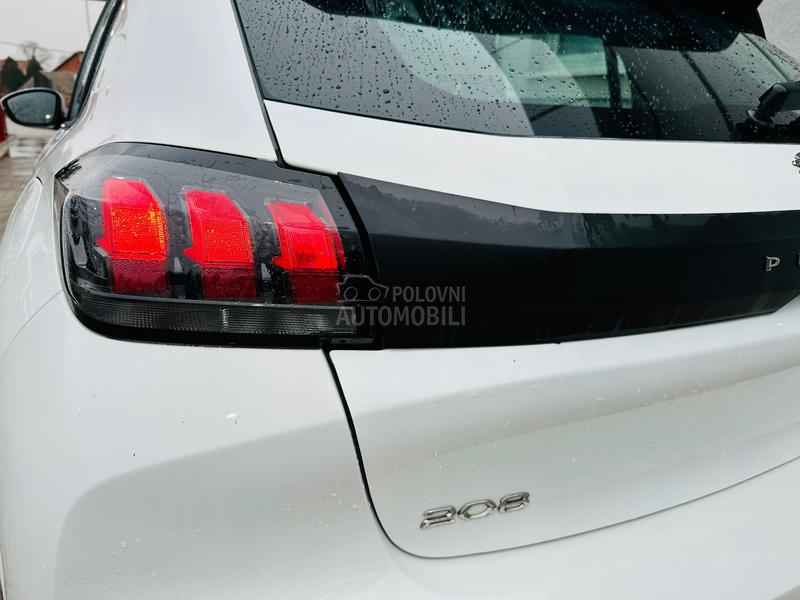 Peugeot 208 1.5HDI/102HP/2021