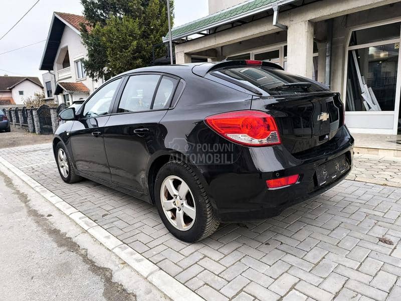 Chevrolet Cruze 1.8 TNG