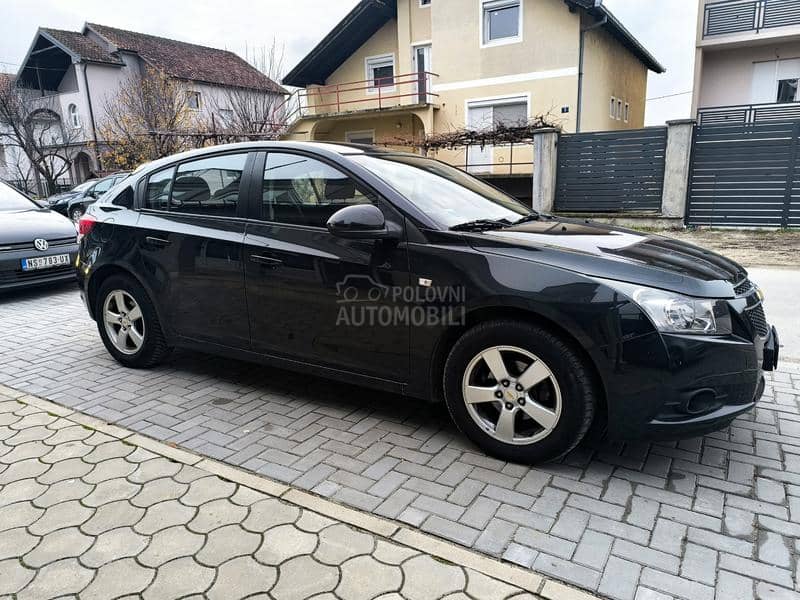 Chevrolet Cruze 1.8 TNG