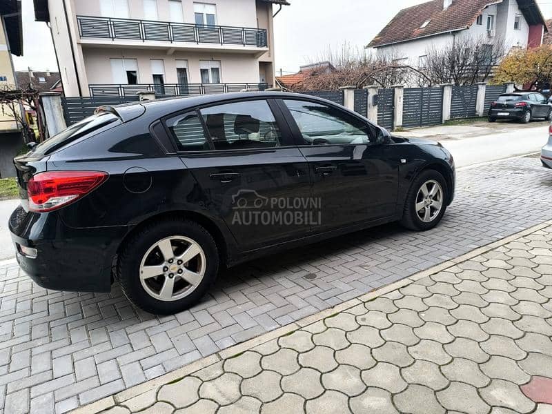 Chevrolet Cruze 1.8 TNG