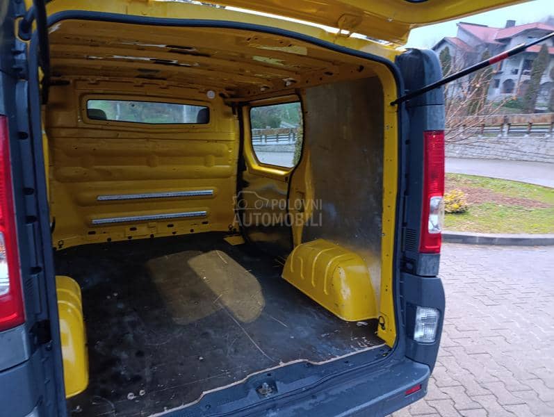 Renault Trafic 2.5