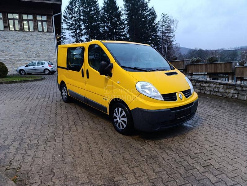 Renault Trafic 2.5