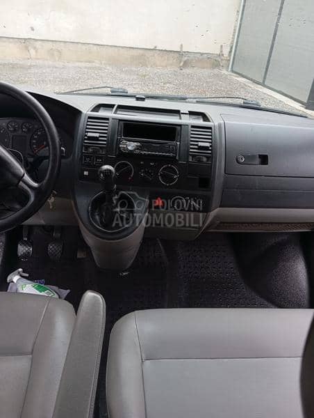 Volkswagen Multivan 2,5 TDI