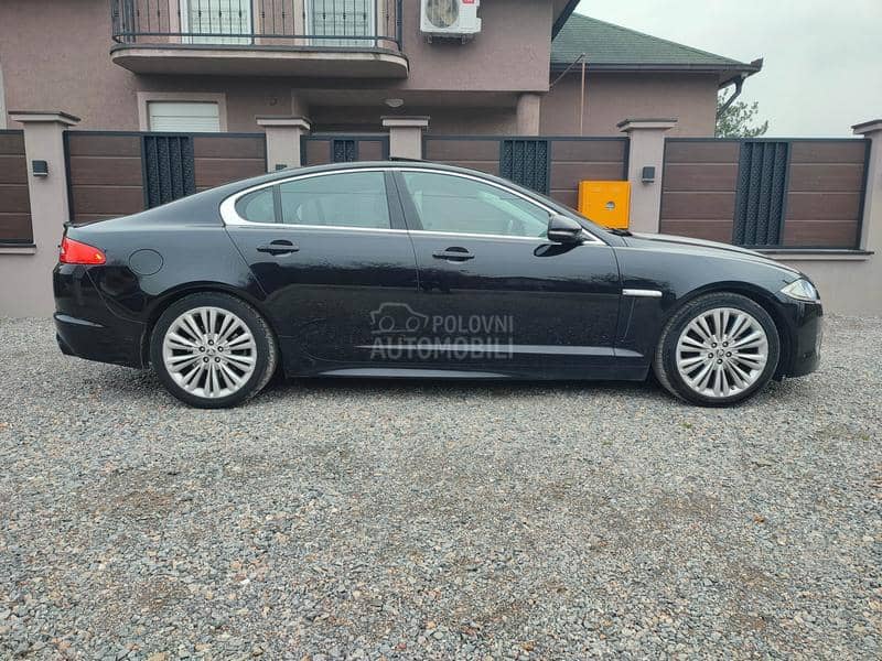 Jaguar XF 3.0 D PREMIUM LUXURY