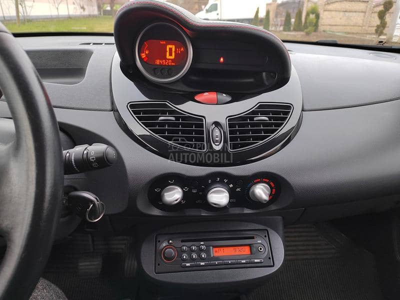 Renault Twingo 1,2i 2012 AUTO MATIK