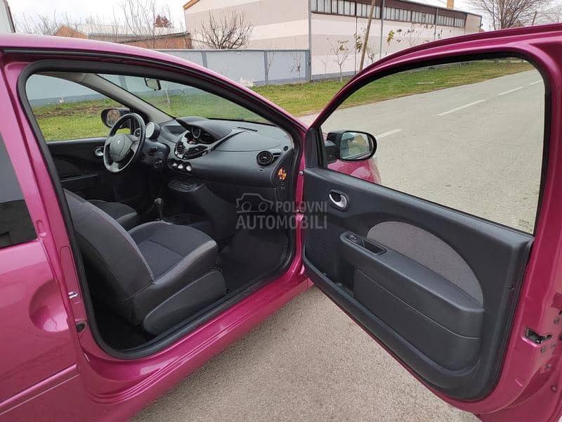 Renault Twingo 1,2i 2012 AUTO MATIK