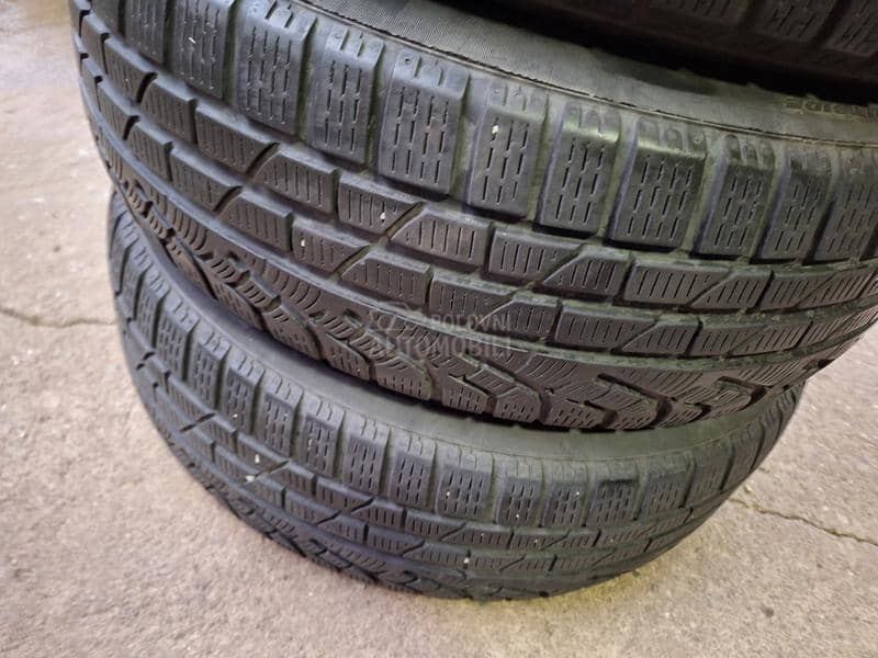 Pirelli 205/65 R17 Zimska