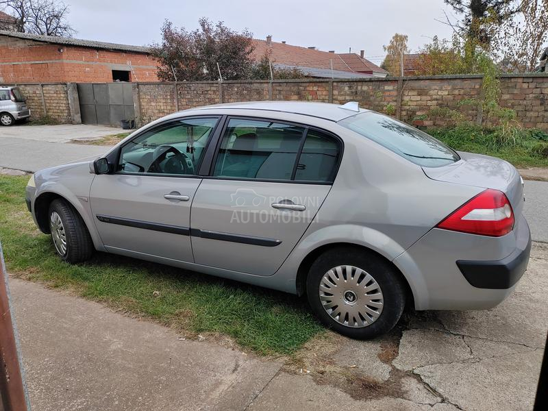 Renault Megane limuzina