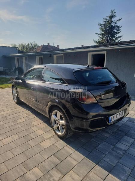 Opel Astra H GTC