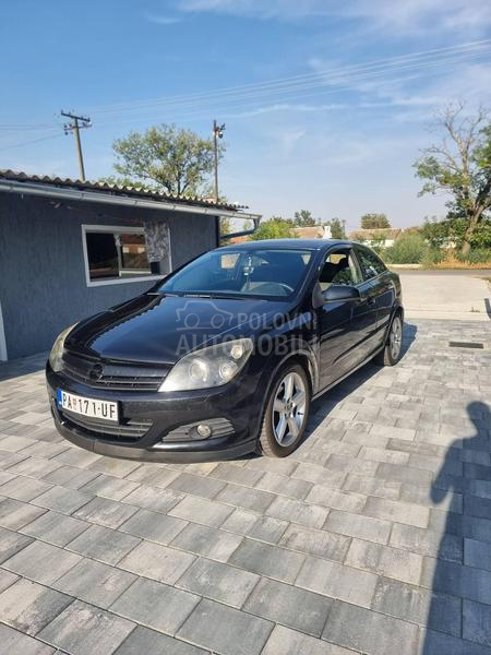 Opel Astra H GTC