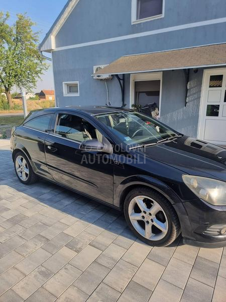 Opel Astra H GTC