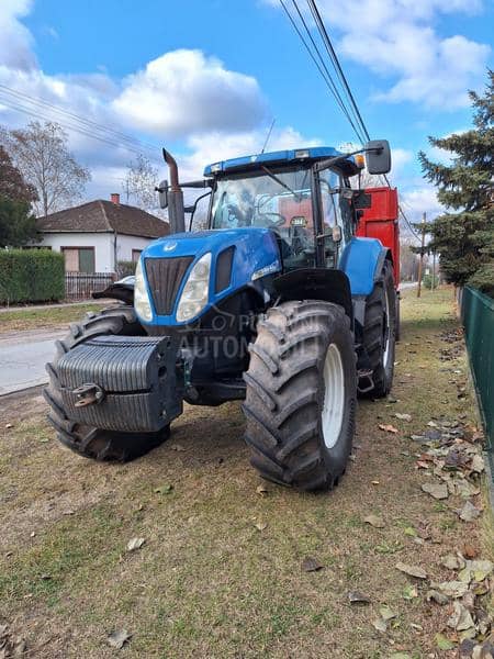 New Holland T 7050