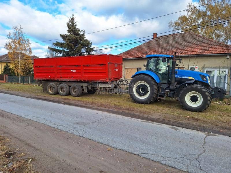 New Holland T 7050