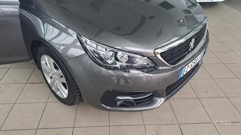 Peugeot 308 1.2 67000 NAV ALULED