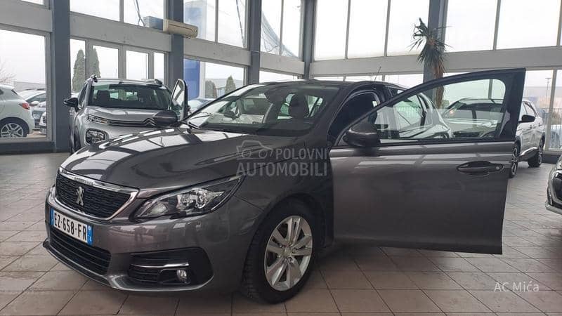 Peugeot 308 1.2 67000 NAV ALULED