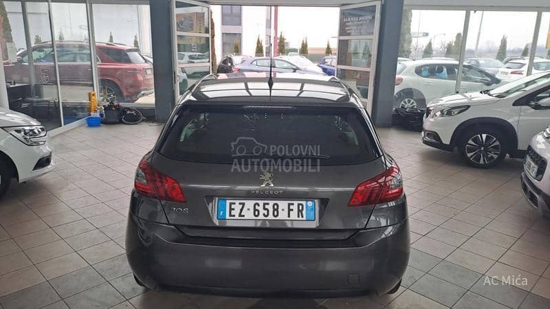 Peugeot 308 1.2 67000 NAV ALULED