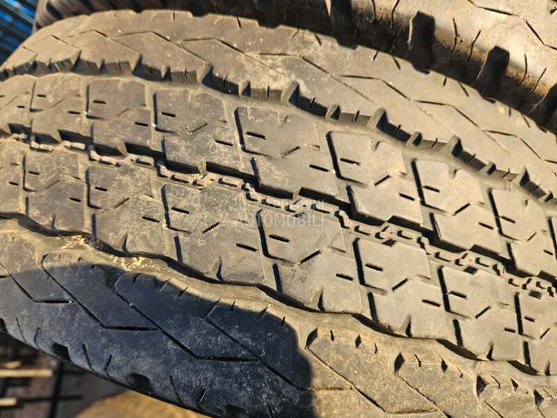 Bridgestone 215/70 R15 Letnja