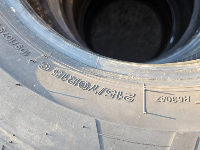 Bridgestone 215/70 R15 Letnja