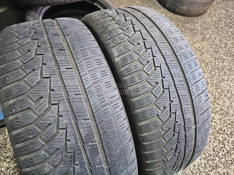 Hankook 235/45 R19 Sve sezone
