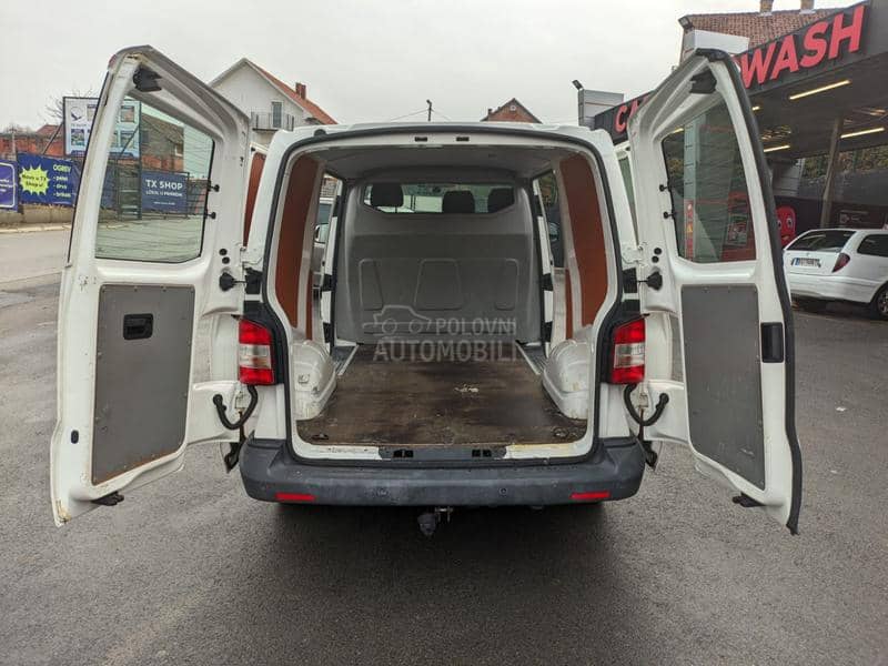 Volkswagen Transporter T5 2.0 TDI