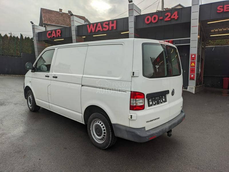 Volkswagen Transporter T5 2.0 TDI