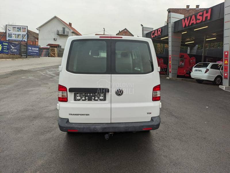 Volkswagen Transporter T5 2.0 TDI