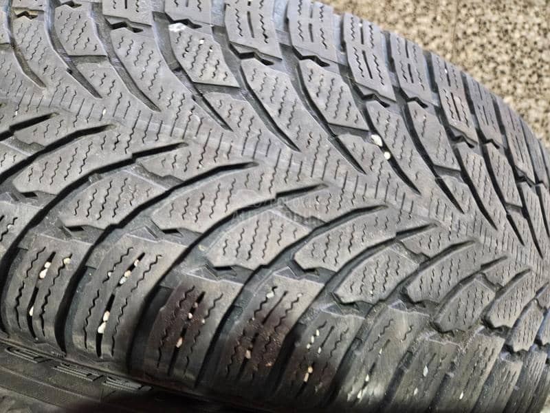 Nokian 235/65 R17 Sve sezone
