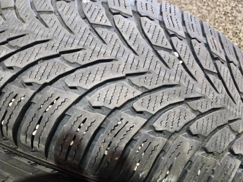 Nokian 235/65 R17 Sve sezone