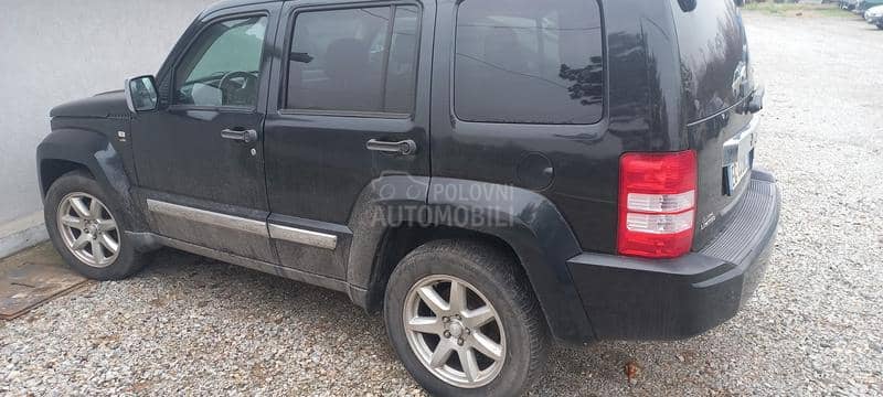 Delovi za Jeep Cherokee 2.8crd 2010. god.