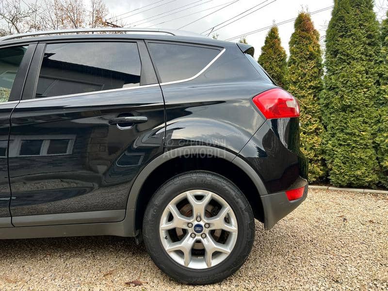 Ford Kuga 2.0TDCi /4X4/ Švajc.