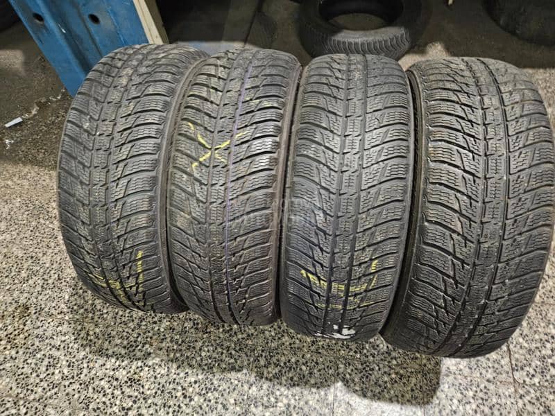 Nokian 235/60 R18 Sve sezone