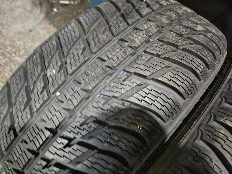 Nokian 235/60 R18 Sve sezone