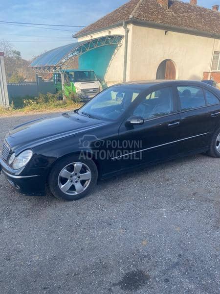 Mercedes Benz E 270 