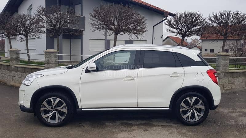 Citroen C4 Aircross 1.8d 4X4 XEN NAV PAN