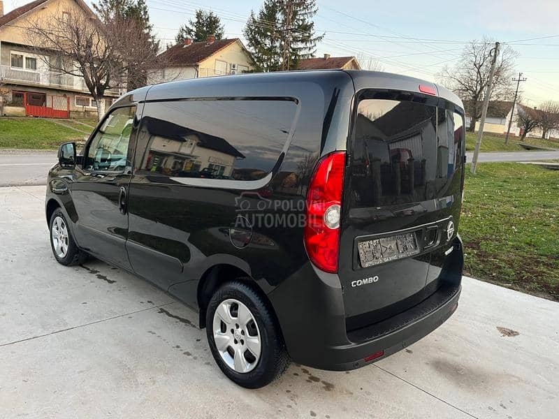 Opel Combo 1.3 CDTi SERVISNA