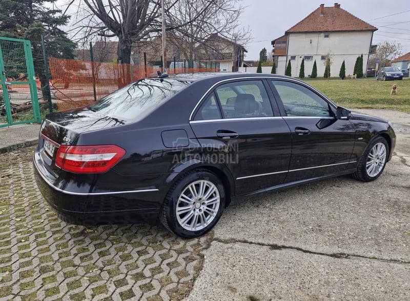 Mercedes Benz E 220 CDI BLUEEFFICINCY