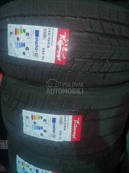 Gripmax 255/45 R20 Zimska