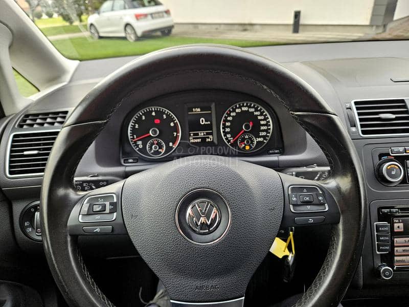 Volkswagen Touran Cross 1.4tsi iz CH