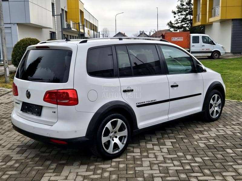 Volkswagen Touran Cross 1.4tsi iz CH