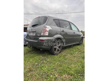 Toyota Corolla Verso DCAT 2008. god. -  kompletan auto u delovima