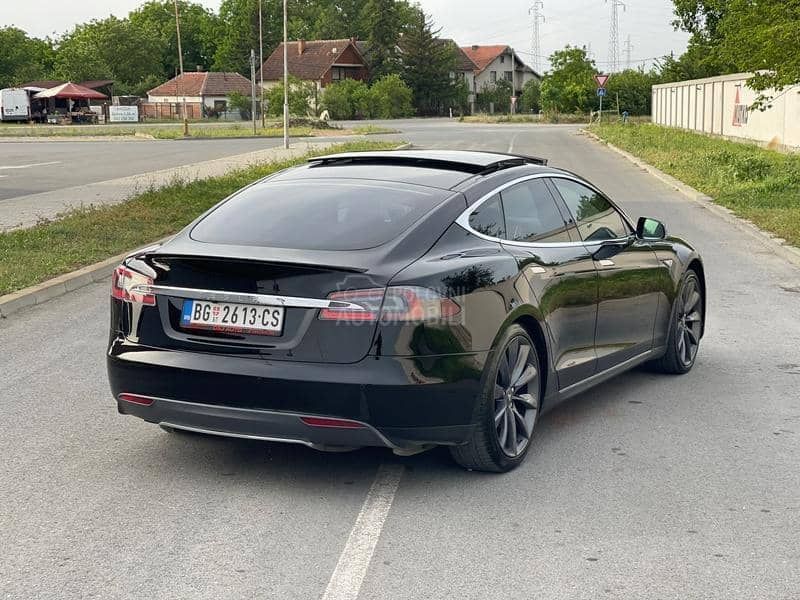 Tesla Model S F U L L